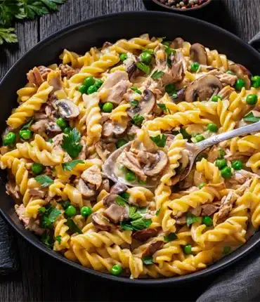20 Dakikada Sofrada! Soya Soslu Ton Balıklı Makarna Tarifi